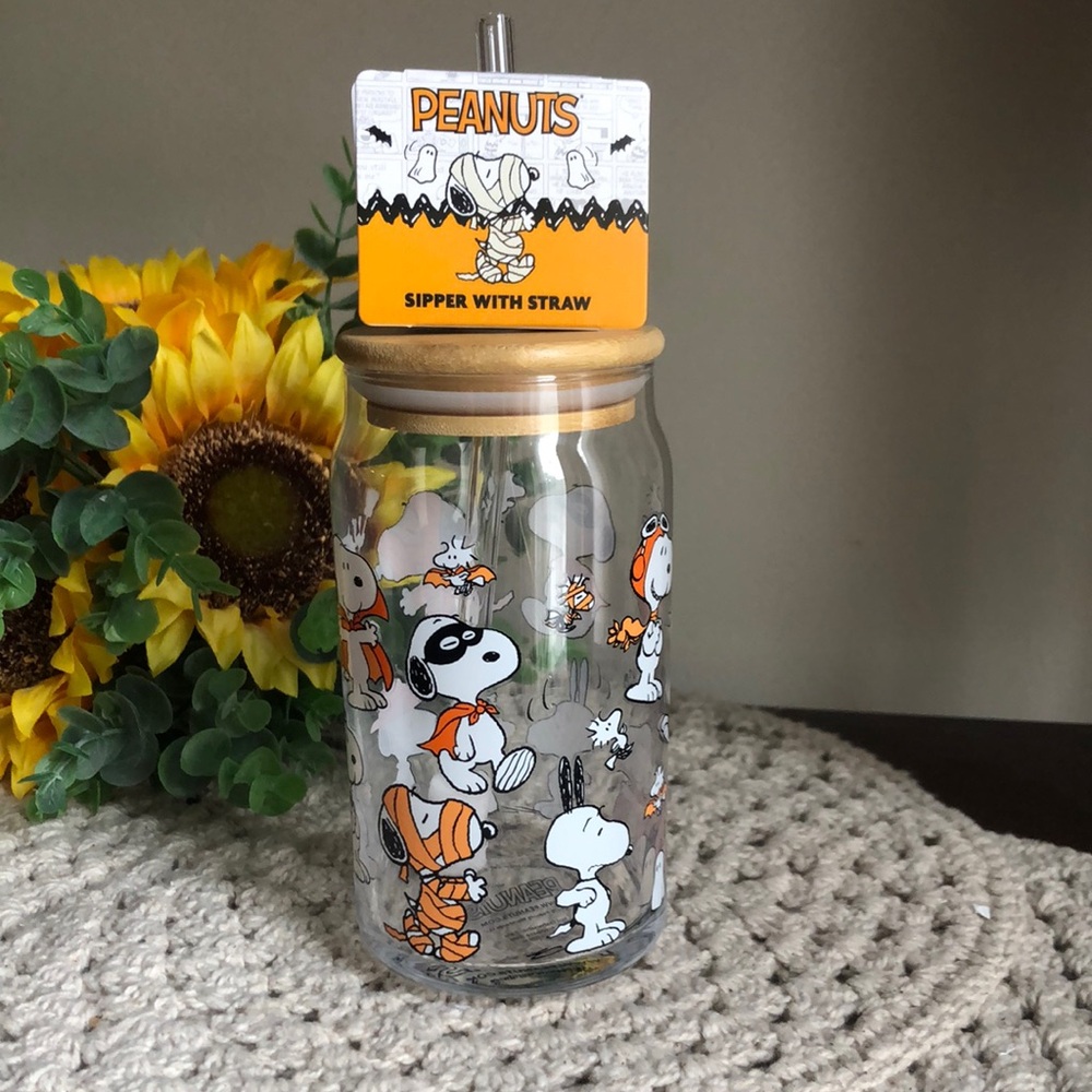 Peanuts Snoopy Halloween Glass Sipper with Straw